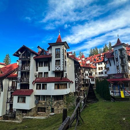 Castle Romance - ปอมโปโรโว ภายนอก รูปภาพ